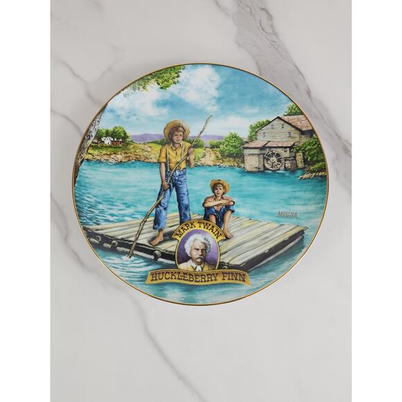 Huckleberry Film American Classics 9 1/4" Porcelain Year 1983 Wall Decor Plate - Picture 7 of 11